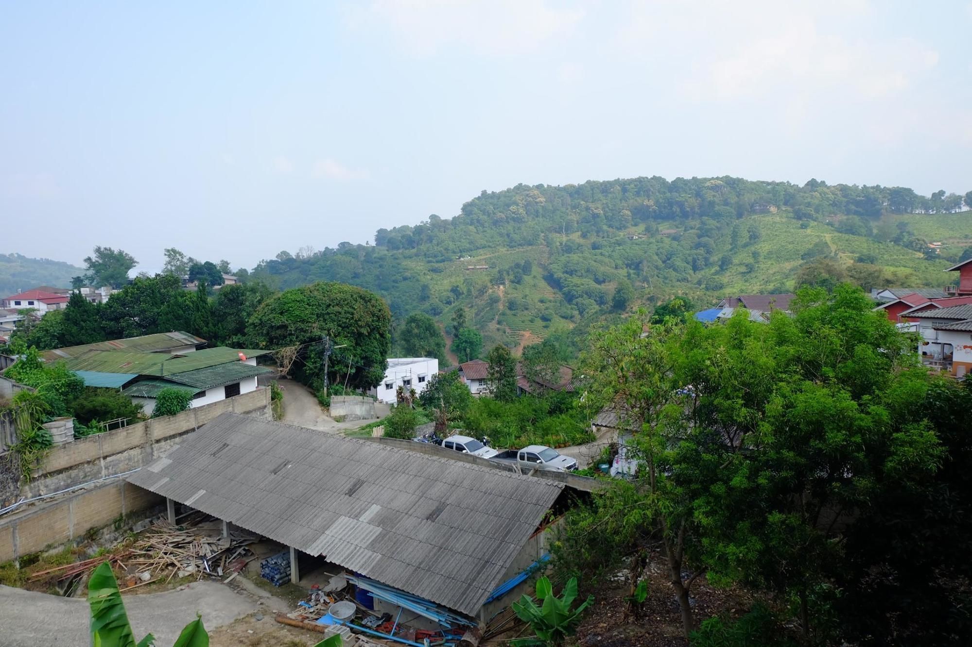 Hotel Happy House At Maesalong Chiang Rai Exterior foto