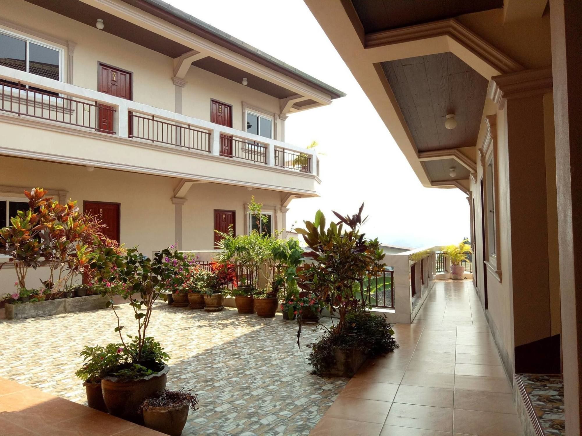 Hotel Happy House At Maesalong Chiang Rai Exterior foto